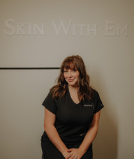 Book an Appointment with Emma Hyden for Cryoskin Body Contouring