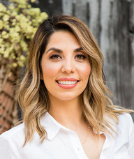 Book an Appointment with Delaram Raisdana for Private Meditation Coaching