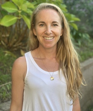 Book an Appointment with Stephanie Wynbrandt for Acupuncture