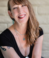 Book an Appointment with Annie Vedeler for Acupuncture